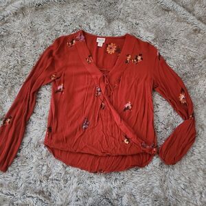 Mossimo Supply Co Red Floral Wrap‎ Long Sleeve Blouse Size Medium